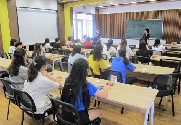 Chương trình giao lưu sinh viên quốc tế hè 2019 giữa Trường Đại học Công nghiệp Hà Nội và Trường Đại học Khoa học Kỹ thuật Quảng Tây – Trung Quốc