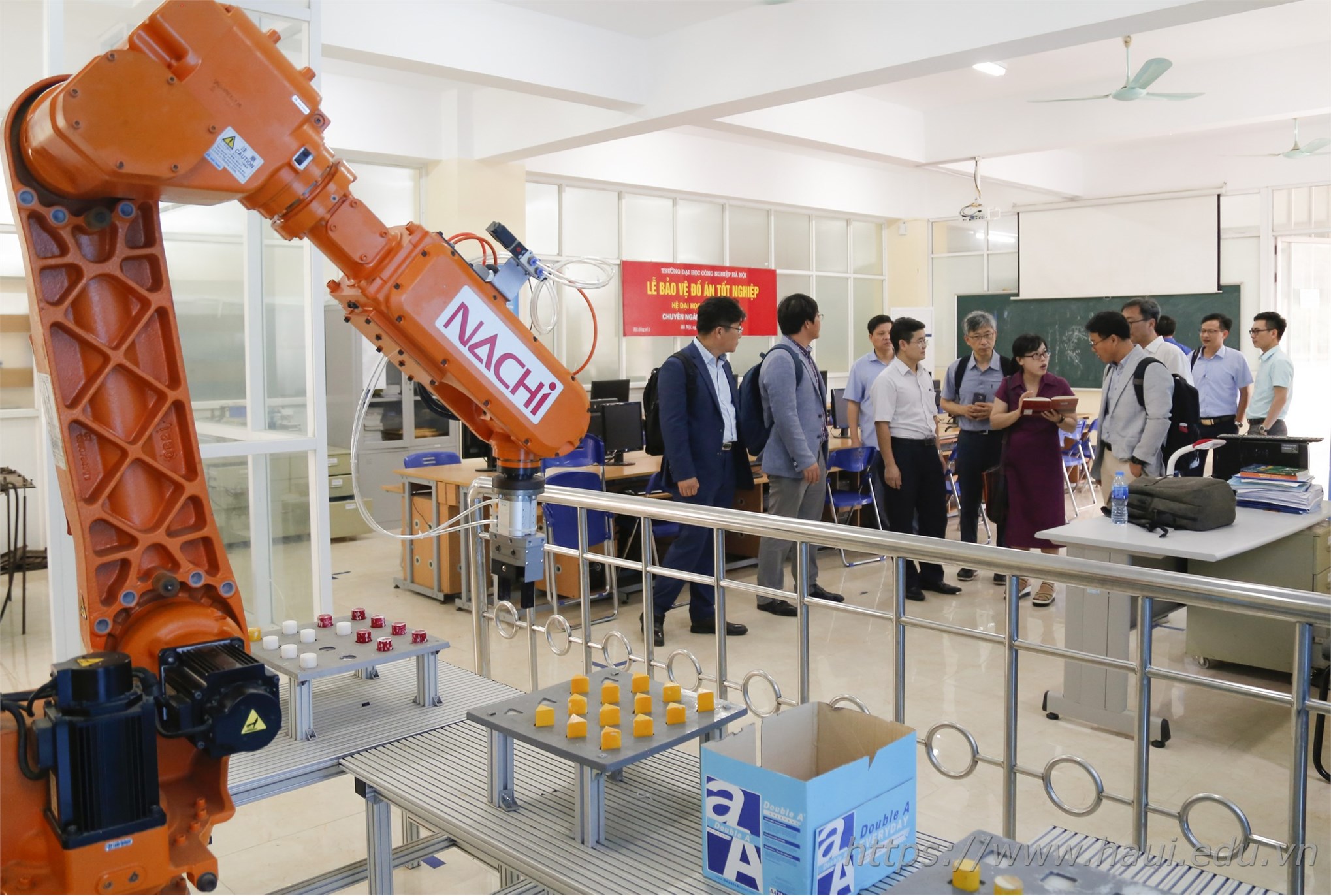 Hanoi University of Industry meets with Vietnam Industry Agency and Korea Institute for Advancement of Technology to discuss on establishing VITASK Center