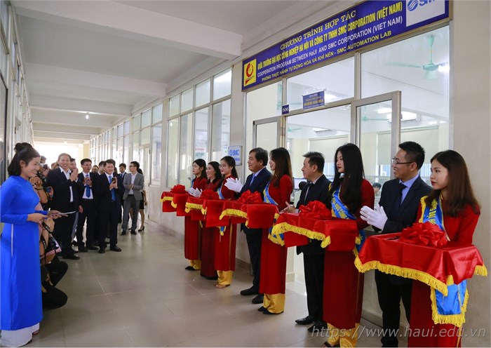 Hanoi University of Industry launch a new SMC Automation Lab worth 2 billion VND