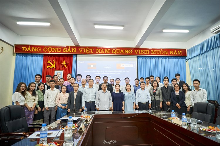 Họp tổng kết năm học 2019-2020 và triển khai kế hoạch năm học 2020-2021 của LHS Lào
